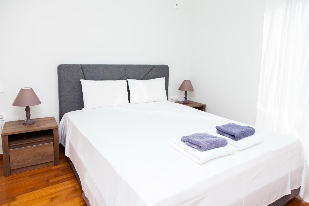 Modern Apt In Heart Of Paleo Faliro!